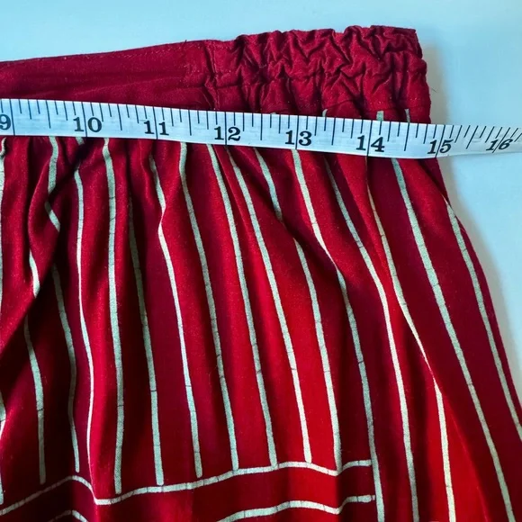 Batik Indonesian painted traditional Red Floral Top and Pant set. Med-large - Picture 2 of 5